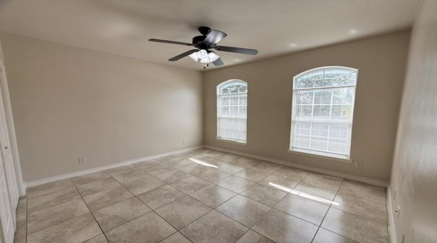 710 Alta Vista Dr, Laredo, Texas 78041, 2 Bedrooms Bedrooms, 4 Rooms Rooms,2 BathroomsBathrooms,Residential,For Rent,710 Alta Vista Dr,20263374