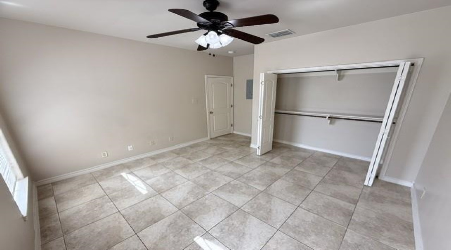 710 Alta Vista Dr, Laredo, Texas 78041, 2 Bedrooms Bedrooms, 4 Rooms Rooms,2 BathroomsBathrooms,Residential,For Rent,710 Alta Vista Dr,20263374