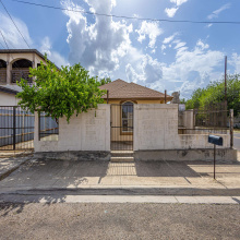 4120 Juarez Ave, Laredo, Texas 78041, 2 Bedrooms Bedrooms, 4 Rooms Rooms,2 BathroomsBathrooms,Residential,For Sale,4120 Juarez Ave,20263375