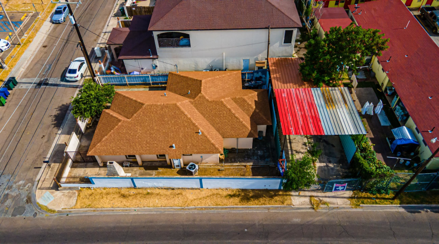 4120 Juarez Ave, Laredo, Texas 78041, 2 Bedrooms Bedrooms, 4 Rooms Rooms,2 BathroomsBathrooms,Residential,For Sale,4120 Juarez Ave,20263375