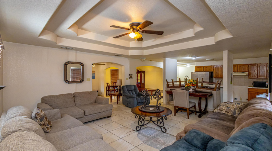 4120 Juarez Ave, Laredo, Texas 78041, 2 Bedrooms Bedrooms, 4 Rooms Rooms,2 BathroomsBathrooms,Residential,For Sale,4120 Juarez Ave,20263375