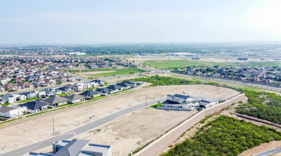 16 Acantilado Dr., Laredo, Texas 78045-8129, ,Land,For Sale,16 Acantilado Dr.,20263376