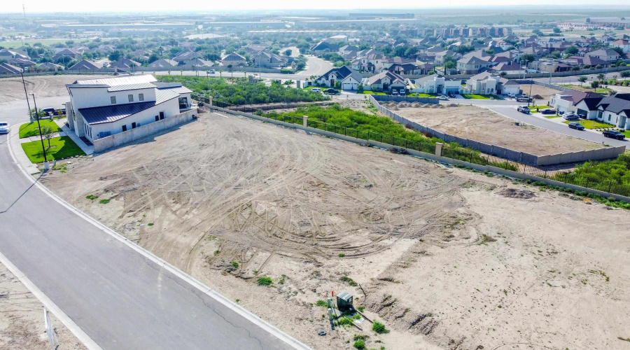 16 Acantilado Dr., Laredo, Texas 78045-8129, ,Land,For Sale,16 Acantilado Dr.,20263376
