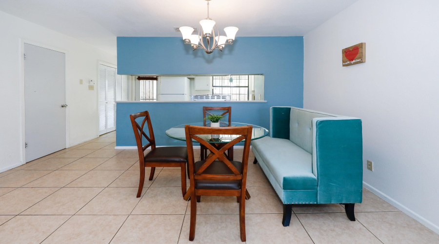 5500 McPherson Rd, Laredo, Texas 78045, 3 Bedrooms Bedrooms, 5 Rooms Rooms,2 BathroomsBathrooms,Residential,For Rent,5500 McPherson Rd,20263378