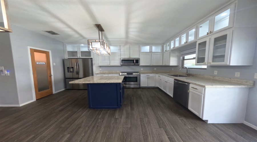 1805 Dorado Dr, Laredo, Texas 78046-6144, 3 Bedrooms Bedrooms, 6 Rooms Rooms,2 BathroomsBathrooms,Residential,For Rent,1805 Dorado Dr,20263381