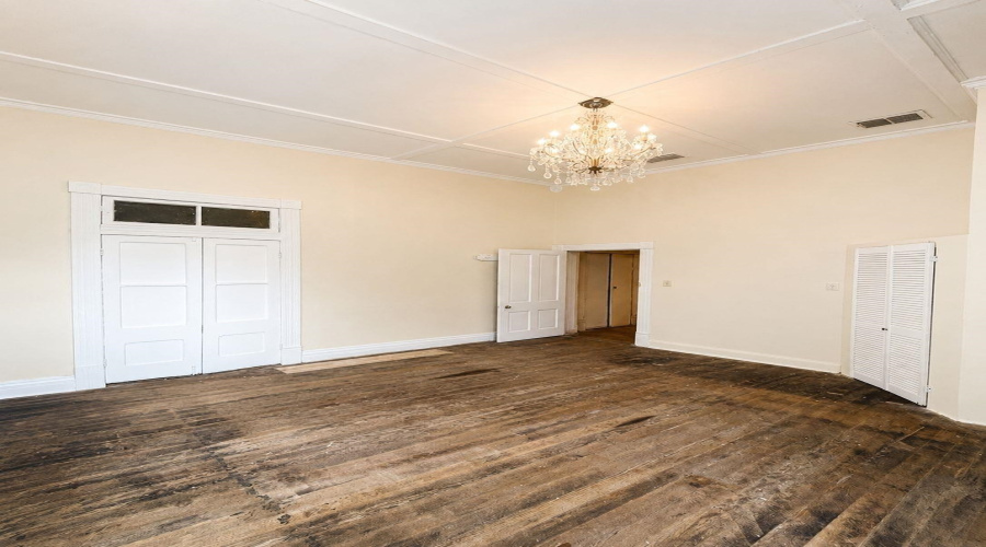 1916 Matamoros St, Laredo, Texas 78040-7719, 1 Room Rooms,1 BathroomBathrooms,Commercial retail/office,For Rent,1916 Matamoros St,20263380