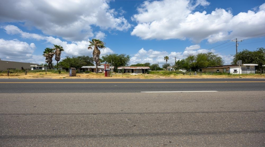601 N Main St, Cotulla, Texas 78014, ,Land,For Sale,601 N Main St,20263377