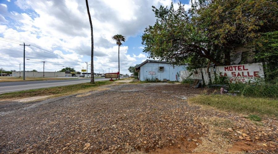 601 N Main St, Cotulla, Texas 78014, ,Land,For Sale,601 N Main St,20263377