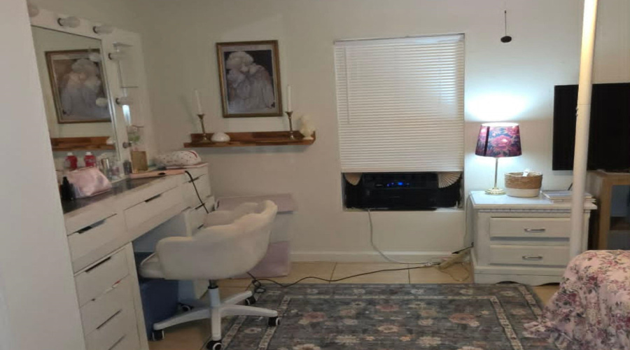1516 Burnside St, LAREDO, Texas 78040-1266, 4 Bedrooms Bedrooms, 6 Rooms Rooms,2 BathroomsBathrooms,Residential,For Sale,1516 Burnside St,20263382