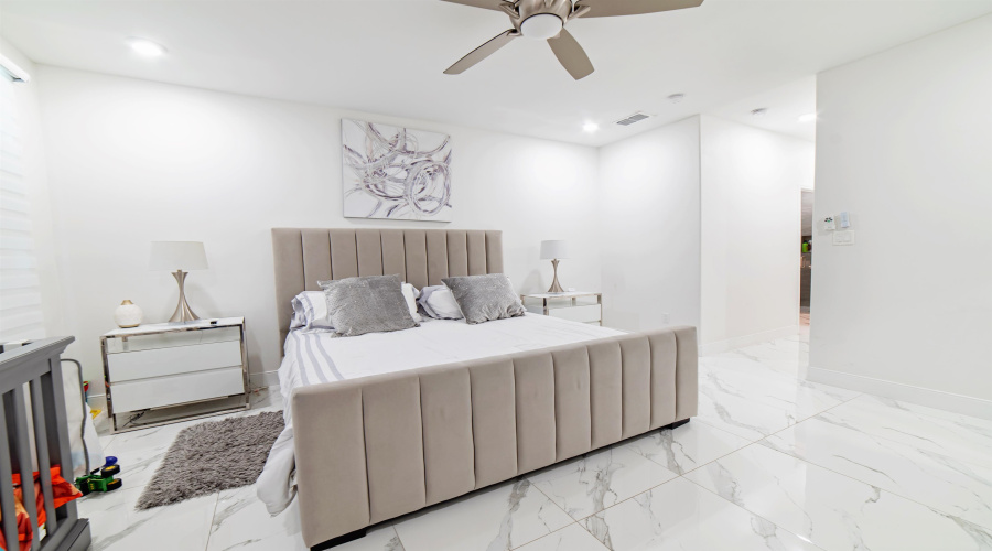 2404 Norman Mailer, laredo, Texas 78045, 4 Bedrooms Bedrooms, 7 Rooms Rooms,3 BathroomsBathrooms,Residential,For Rent,2404 Norman Mailer,20263383