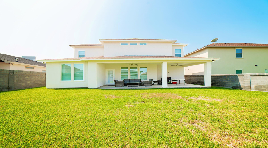 2404 Norman Mailer, laredo, Texas 78045, 4 Bedrooms Bedrooms, 7 Rooms Rooms,3 BathroomsBathrooms,Residential,For Rent,2404 Norman Mailer,20263383