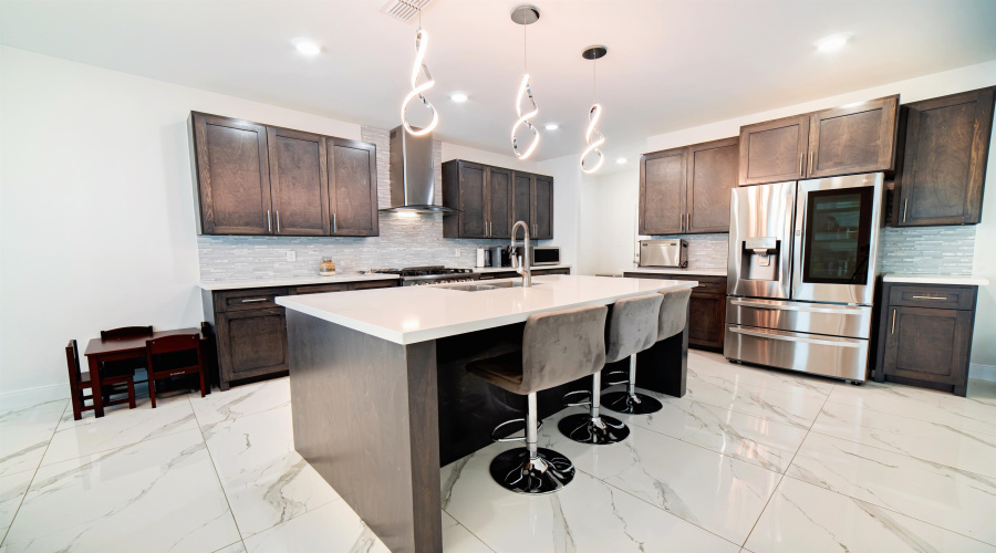 2404 Norman Mailer, laredo, Texas 78045, 4 Bedrooms Bedrooms, 7 Rooms Rooms,3 BathroomsBathrooms,Residential,For Rent,2404 Norman Mailer,20263383