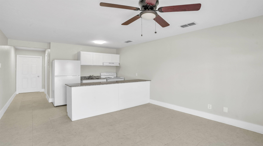 1303 Philadelphia St, Laredo, Texas 78041, 1 Bedroom Bedrooms, 2 Rooms Rooms,1 BathroomBathrooms,Residential,For Rent,1303 Philadelphia St,20263385