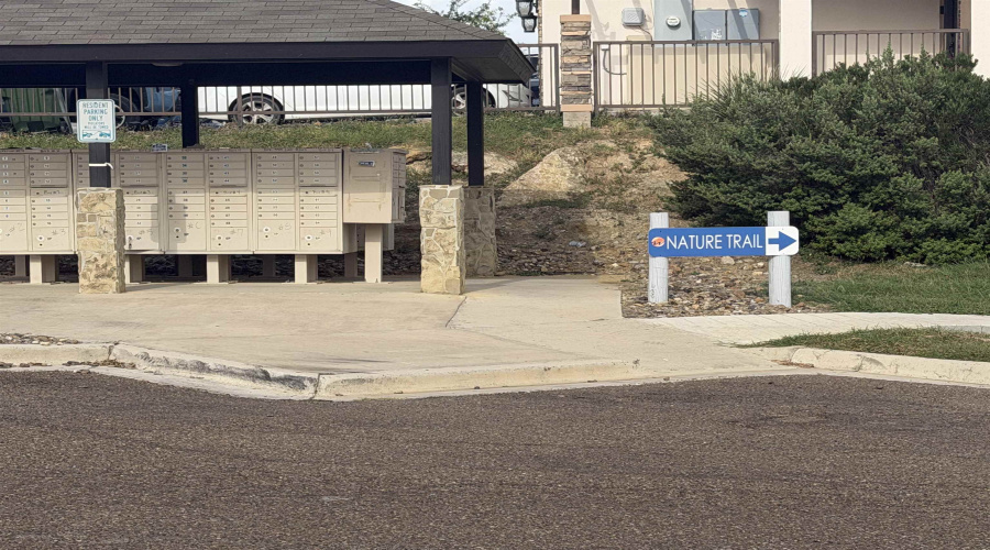 5701 Monte Vista Dr, Laredo, Texas 78041, 2 Bedrooms Bedrooms, 5 Rooms Rooms,2 BathroomsBathrooms,Residential,For Rent,5701 Monte Vista Dr,20263386