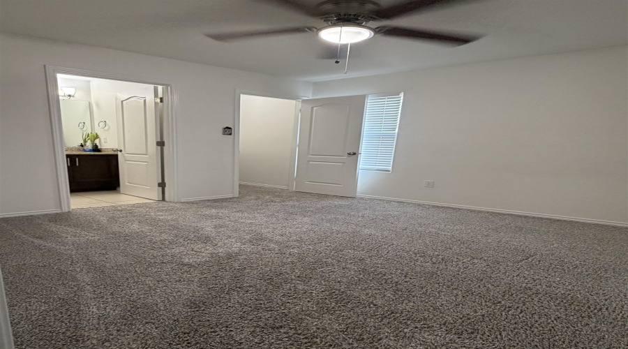 5701 Monte Vista Dr, Laredo, Texas 78041, 2 Bedrooms Bedrooms, 5 Rooms Rooms,2 BathroomsBathrooms,Residential,For Rent,5701 Monte Vista Dr,20263386