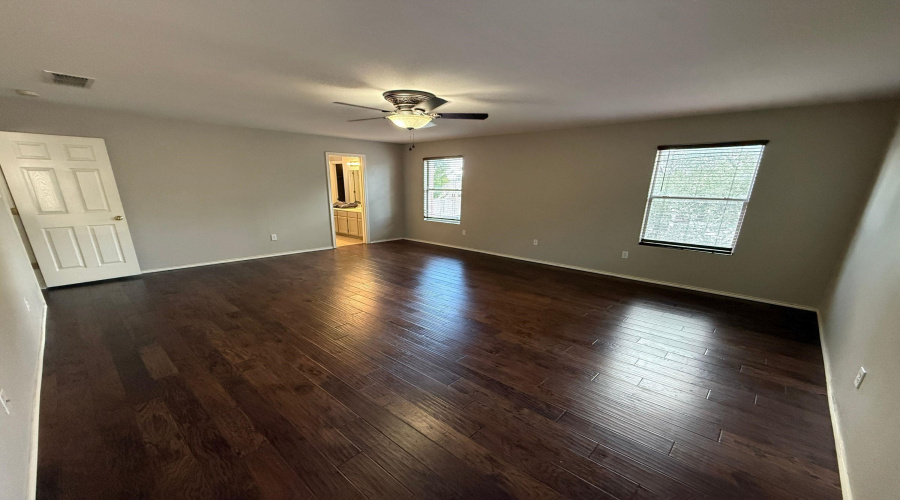 106 Jacales Ct, LAREDO, Texas 78045, 3 Bedrooms Bedrooms, 7 Rooms Rooms,2 BathroomsBathrooms,Residential,For Rent,106 Jacales Ct,20263387