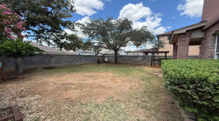 106 Jacales Ct, LAREDO, Texas 78045, 3 Bedrooms Bedrooms, 7 Rooms Rooms,2 BathroomsBathrooms,Residential,For Rent,106 Jacales Ct,20263387
