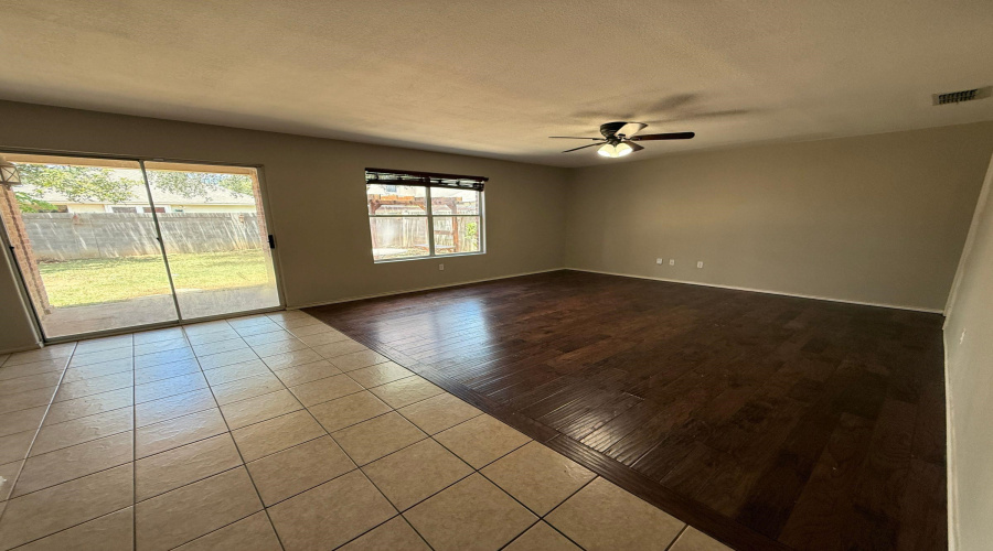 106 Jacales Ct, LAREDO, Texas 78045, 3 Bedrooms Bedrooms, 7 Rooms Rooms,2 BathroomsBathrooms,Residential,For Rent,106 Jacales Ct,20263387