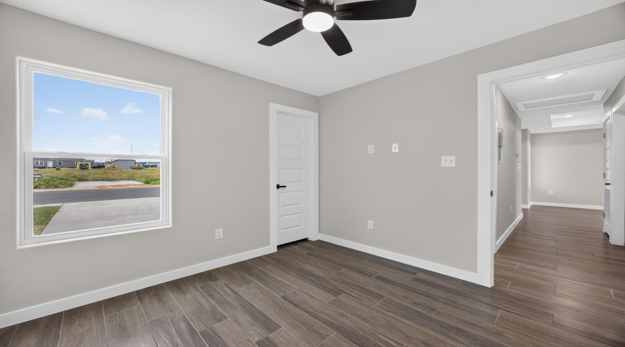 5006 Mariposa St., Laredo, Texas 78046, 3 Bedrooms Bedrooms, 5 Rooms Rooms,2 BathroomsBathrooms,Residential,For Sale,5006 Mariposa St.,20263390
