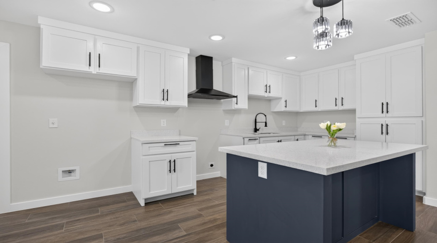 5006 Mariposa St., Laredo, Texas 78046, 3 Bedrooms Bedrooms, 5 Rooms Rooms,2 BathroomsBathrooms,Residential,For Sale,5006 Mariposa St.,20263390