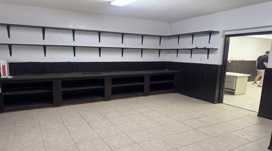 1019 San Bernardo Ave, Laredo, Texas 78040, 1 Room Rooms,4 BathroomsBathrooms,Commercial retail/office,For Sale,1019 San Bernardo Ave,20263392