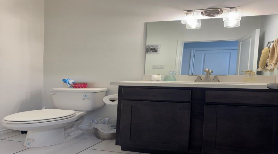 9908 Borna, Laredo, Texas 78045, 3 Bedrooms Bedrooms, 5 Rooms Rooms,2 BathroomsBathrooms,Residential,For Sale,9908 Borna,20263398