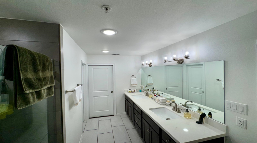 9908 Borna, Laredo, Texas 78045, 3 Bedrooms Bedrooms, 5 Rooms Rooms,2 BathroomsBathrooms,Residential,For Sale,9908 Borna,20263398