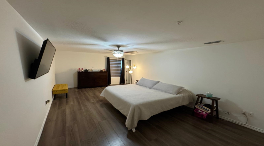 9908 Borna, Laredo, Texas 78045, 3 Bedrooms Bedrooms, 5 Rooms Rooms,2 BathroomsBathrooms,Residential,For Sale,9908 Borna,20263398