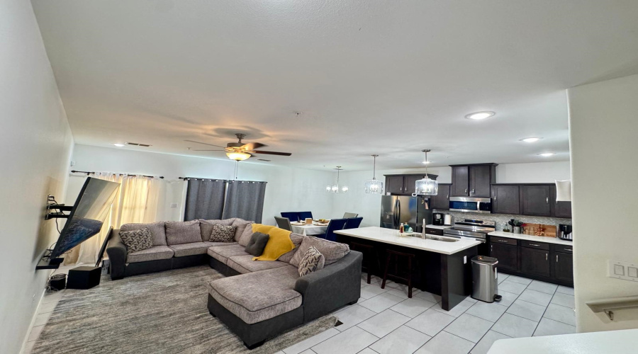 9908 Borna, Laredo, Texas 78045, 3 Bedrooms Bedrooms, 5 Rooms Rooms,2 BathroomsBathrooms,Residential,For Sale,9908 Borna,20263398