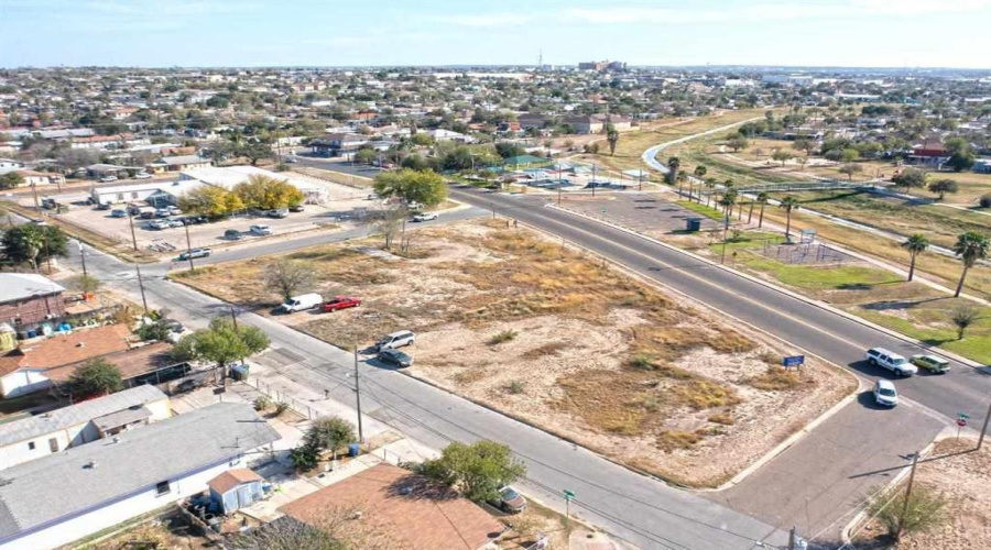 309 Frost St, Laredo, Texas 78046, ,Land,For Sale,309 Frost St,20263397