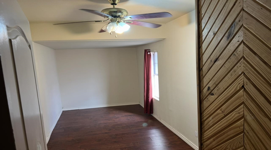 211 Rio Bravo Dr, Laredo, Texas 78041, 5 Bedrooms Bedrooms, 7 Rooms Rooms,3 BathroomsBathrooms,Residential,For Sale,211 Rio Bravo Dr,20263399