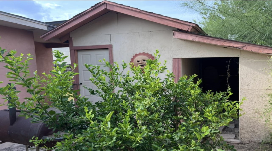 211 Rio Bravo Dr, Laredo, Texas 78041, 5 Bedrooms Bedrooms, 7 Rooms Rooms,3 BathroomsBathrooms,Residential,For Sale,211 Rio Bravo Dr,20263399