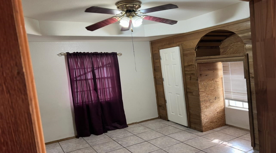 211 Rio Bravo Dr, Laredo, Texas 78041, 5 Bedrooms Bedrooms, 7 Rooms Rooms,3 BathroomsBathrooms,Residential,For Sale,211 Rio Bravo Dr,20263399