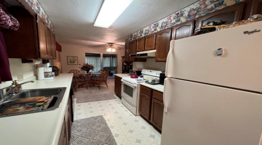5117 Siesta Ln, Zapata, Texas 78076, 3 Bedrooms Bedrooms, 6 Rooms Rooms,2 BathroomsBathrooms,Residential,For Sale,5117 Siesta Ln,20250277