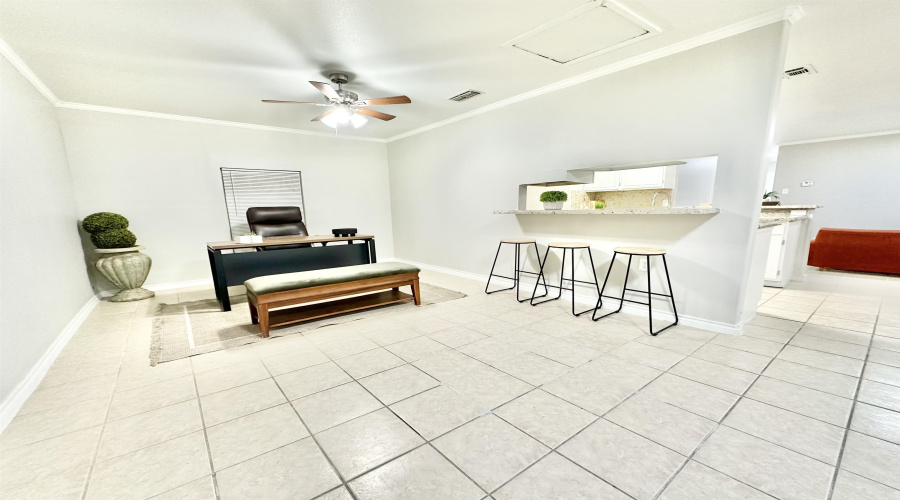 223 Maguey Dr, Laredo, Texas 78041-0000, 3 Bedrooms Bedrooms, 5 Rooms Rooms,1 BathroomBathrooms,Residential,For Sale,223 Maguey Dr,20263407