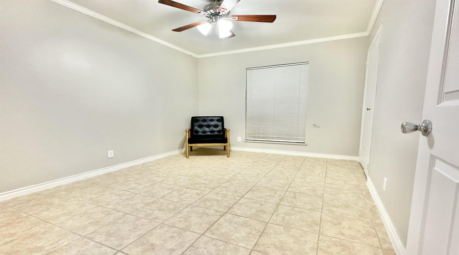 223 Maguey Dr, Laredo, Texas 78041-0000, 3 Bedrooms Bedrooms, 5 Rooms Rooms,1 BathroomBathrooms,Residential,For Sale,223 Maguey Dr,20263407