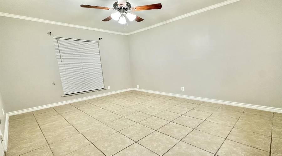 223 Maguey Dr, Laredo, Texas 78041-0000, 3 Bedrooms Bedrooms, 5 Rooms Rooms,1 BathroomBathrooms,Residential,For Sale,223 Maguey Dr,20263407
