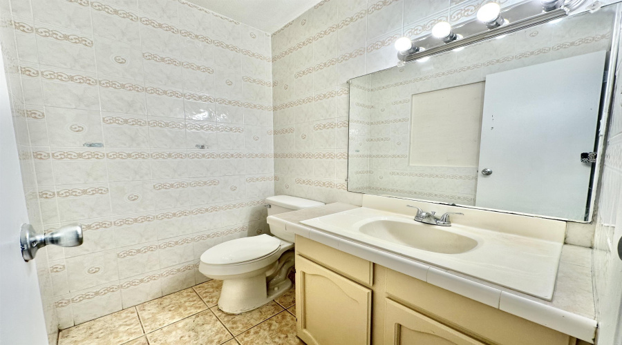 223 Maguey Dr, Laredo, Texas 78041-0000, 3 Bedrooms Bedrooms, 5 Rooms Rooms,1 BathroomBathrooms,Residential,For Sale,223 Maguey Dr,20263407