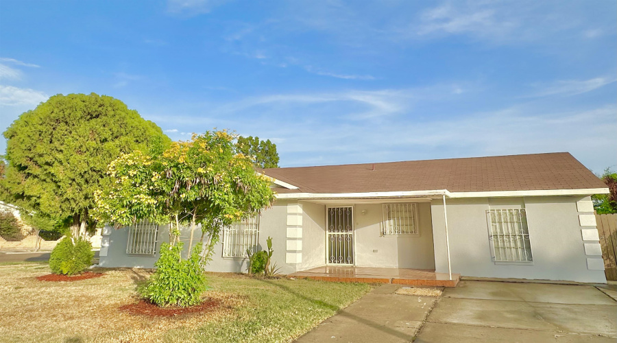 223 Maguey Dr, Laredo, Texas 78041-0000, 3 Bedrooms Bedrooms, 5 Rooms Rooms,1 BathroomBathrooms,Residential,For Sale,223 Maguey Dr,20263407
