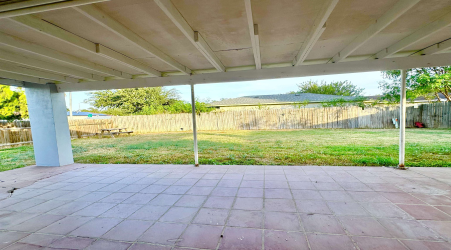 223 Maguey Dr, Laredo, Texas 78041-0000, 3 Bedrooms Bedrooms, 5 Rooms Rooms,1 BathroomBathrooms,Residential,For Sale,223 Maguey Dr,20263407