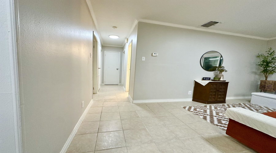 223 Maguey Dr, Laredo, Texas 78041-0000, 3 Bedrooms Bedrooms, 5 Rooms Rooms,1 BathroomBathrooms,Residential,For Sale,223 Maguey Dr,20263407