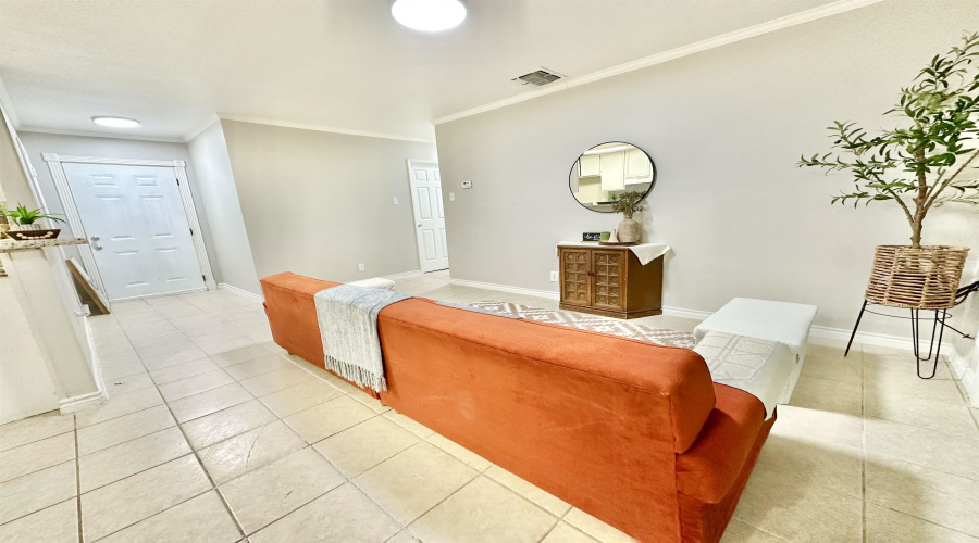 223 Maguey Dr, Laredo, Texas 78041-0000, 3 Bedrooms Bedrooms, 5 Rooms Rooms,1 BathroomBathrooms,Residential,For Sale,223 Maguey Dr,20263407