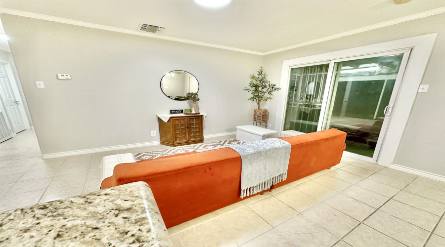 223 Maguey Dr, Laredo, Texas 78041-0000, 3 Bedrooms Bedrooms, 5 Rooms Rooms,1 BathroomBathrooms,Residential,For Sale,223 Maguey Dr,20263407