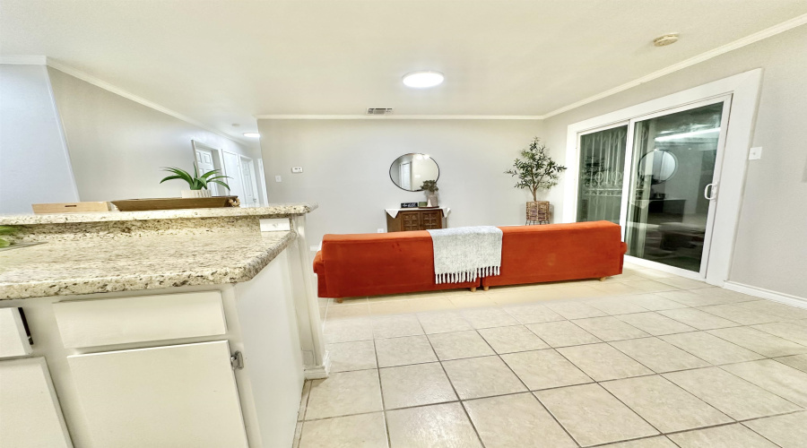 223 Maguey Dr, Laredo, Texas 78041-0000, 3 Bedrooms Bedrooms, 5 Rooms Rooms,1 BathroomBathrooms,Residential,For Sale,223 Maguey Dr,20263407