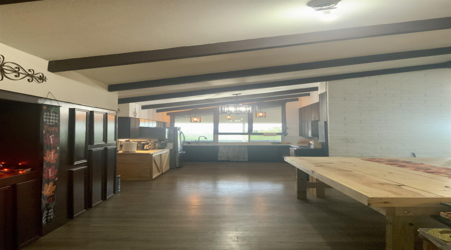 322 Military Rd, Zapata, Texas 78076, 5 Bedrooms Bedrooms, 9 Rooms Rooms,3 BathroomsBathrooms,Residential,For Sale,322 Military Rd,20263409