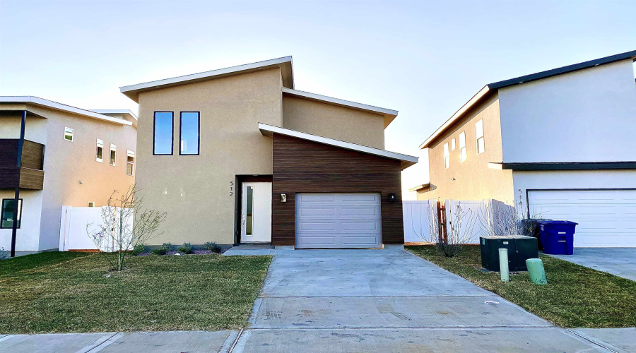 512 Deer Path Loop, Laredo, Texas 78045, 3 Bedrooms Bedrooms, 7 Rooms Rooms,2 BathroomsBathrooms,Residential,For Rent,512 Deer Path Loop,20263411