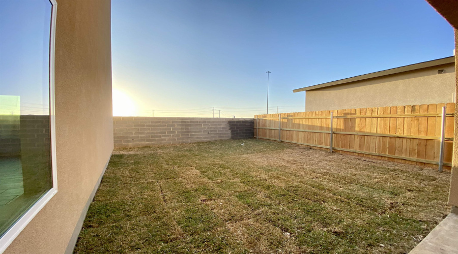 512 Deer Path Loop, Laredo, Texas 78045, 3 Bedrooms Bedrooms, 7 Rooms Rooms,2 BathroomsBathrooms,Residential,For Rent,512 Deer Path Loop,20263411