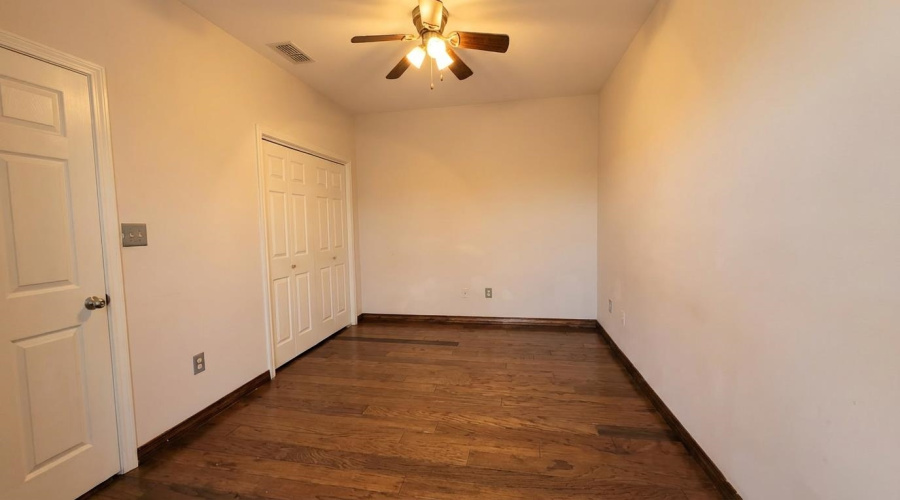 2445 Monarch Dr, Laredo, Texas 78045, 3 Bedrooms Bedrooms, 3 Rooms Rooms,2 BathroomsBathrooms,Residential,For Rent,2445 Monarch Dr,20263412