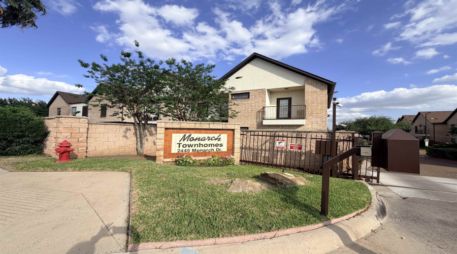 2445 Monarch Dr, Laredo, Texas 78045, 3 Bedrooms Bedrooms, 3 Rooms Rooms,2 BathroomsBathrooms,Residential,For Rent,2445 Monarch Dr,20263412