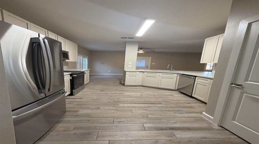 3104 Quintero St, Laredo, Texas 78045, 3 Bedrooms Bedrooms, 5 Rooms Rooms,2 BathroomsBathrooms,Residential,For Rent,3104 Quintero St,20263413